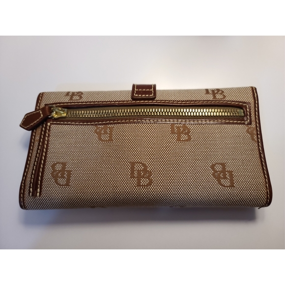 Wallet - Picture 2 of 3